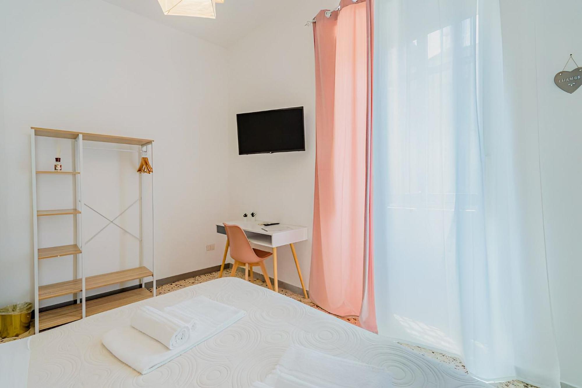 Hotiday Room Collection - Ortigia Opera Сиракузы Экстерьер фото